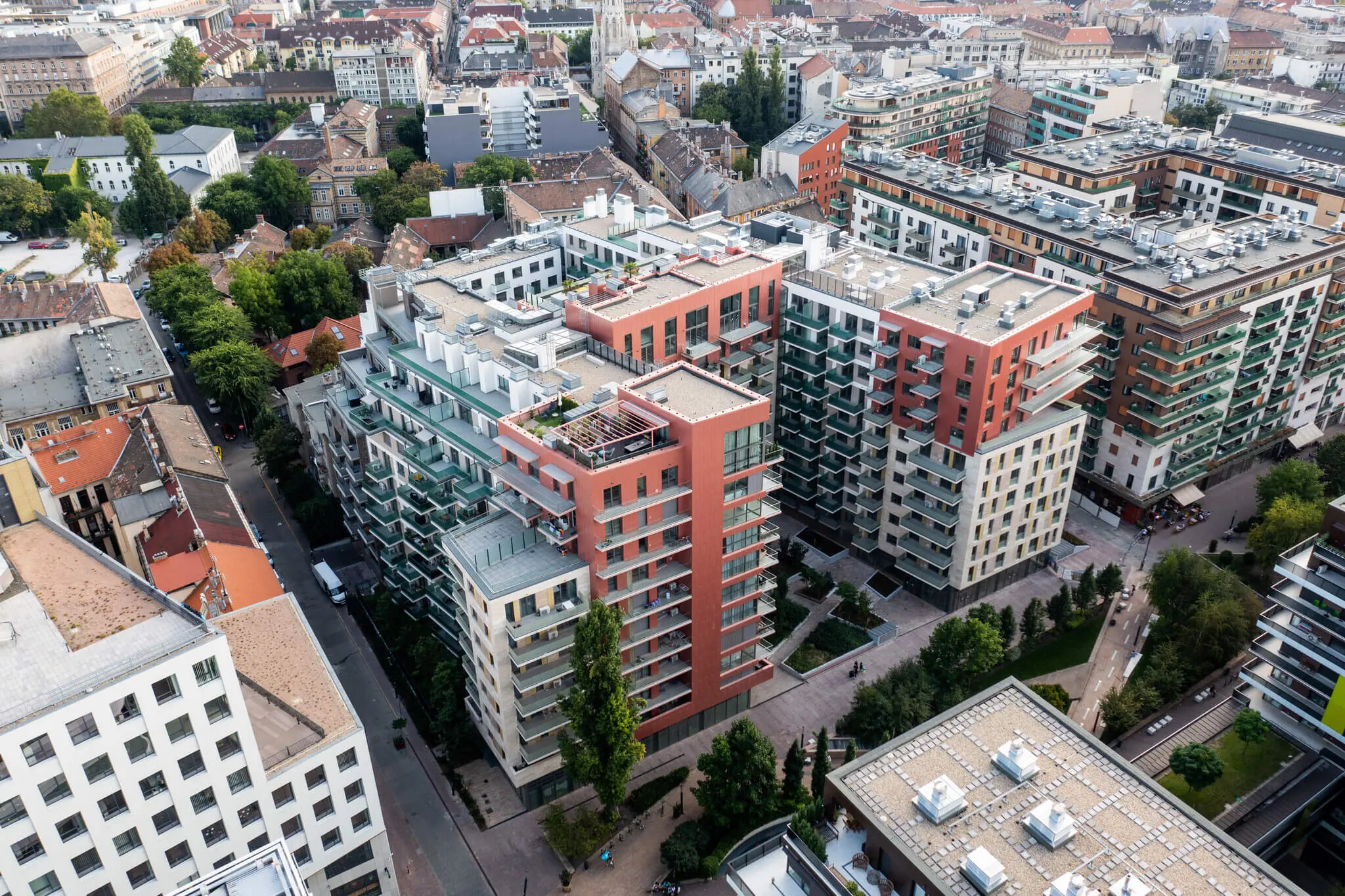 ecoelektro-grandcorvin-referencia-02